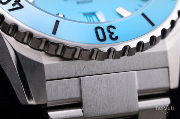 5 Automatic Chronometer Bahama Blue 2201.1.6367.100