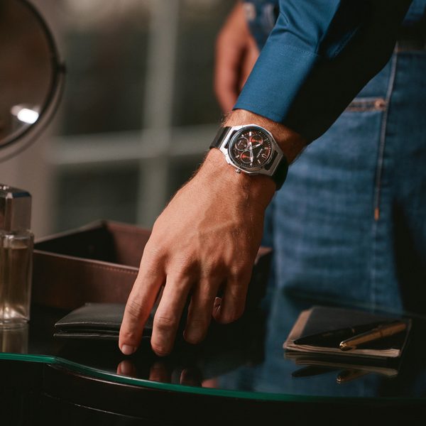 Bulova Curv Chronograph 96K117 10th Anniversary Edition - Obrázek 3