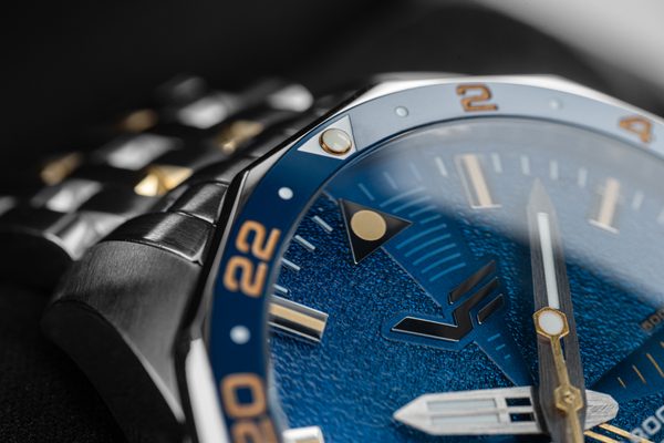 Vostok Europe Radio Room GMT NH34-224A793 - Obrázek 3